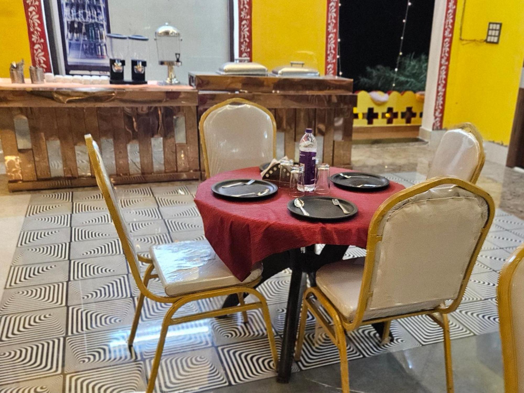 Bundeli Farm Resort & Banquet Orchha Exterior foto